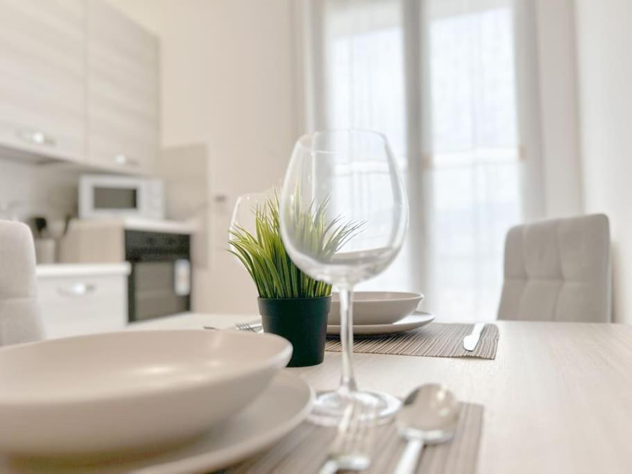 Elegant Apartment - Wifi - Smart Tv - Netflix Cenova Dış mekan fotoğraf